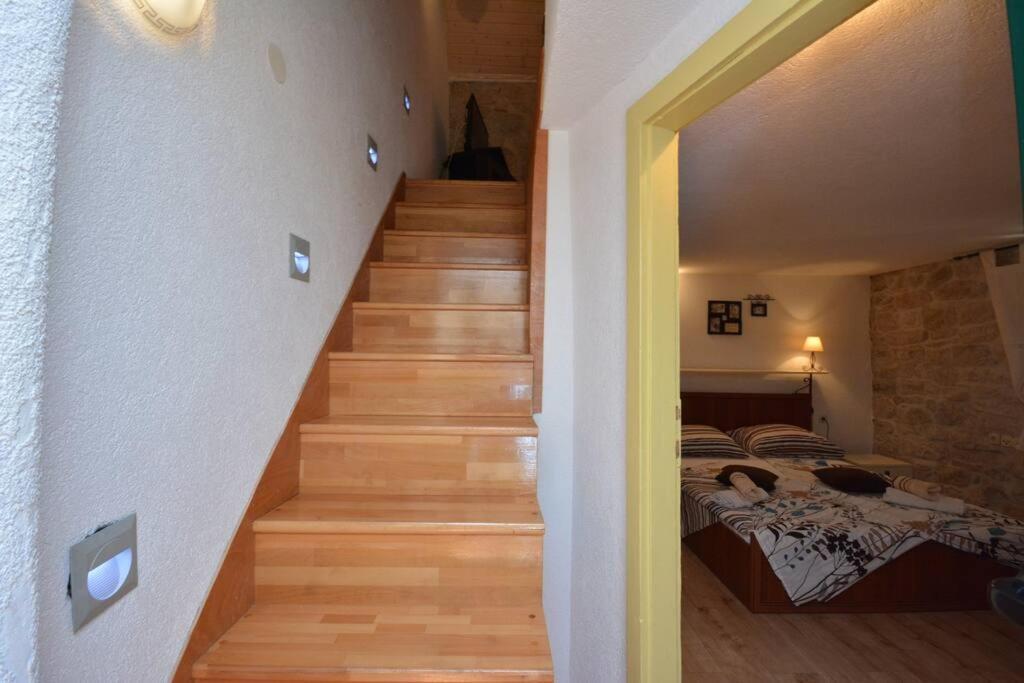 Apartment Gloria - Old City Center Split Bagian luar foto